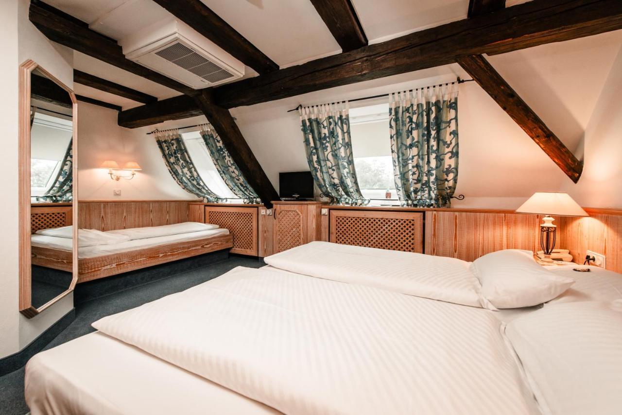 Hotel & Restaurant Ochsen Merklingen Dış mekan fotoğraf